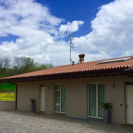 Corte Sant'angelo Bed & Breakfast Passirano