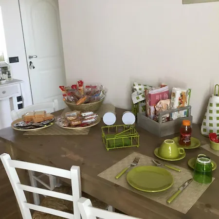 Corte Sant'angelo Bed & Breakfast *